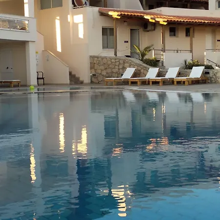 Apartment Creta *
